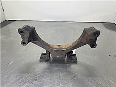 O & K L25.5-Cummins 3918995-Front engine support