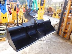 Lehnhoff - Löffel/Graben-Räum-Löffel schwenkbar - mit SW-Aufnahme nach Kundenanforderung, aktuell mit SW-Aufnahme System Lehnhoff SW08 - Schnittbreite ca. 1.800 mm - Bagger: 6t-12t