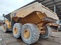 Caterpillar 740