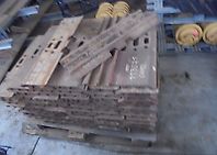 Komatsu 700 MM BODENPLATTEN Komatsu 700 MM BODENPLATTEN