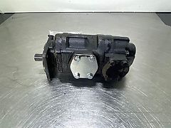 Hyundai HL757-7A-31LD-00300-146209-Main pump