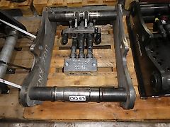 Oilquick - SW-Umbaurahmen OQ 65 orig. 3 Leitungen - hydr. Anbaugeräte (z.B. GRL ) - SW-Identmaße: 65-440-530-440-65 - Bagger: 14t-22t